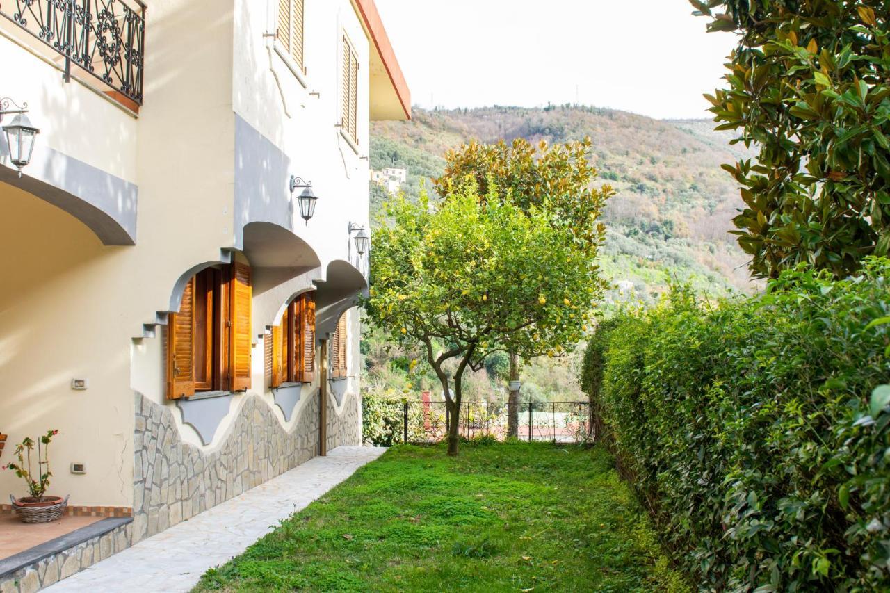 Villa Dei Fiori - Exclusive Villa With Garden In Sorrento Coast Вико-Экуенсе Экстерьер фото