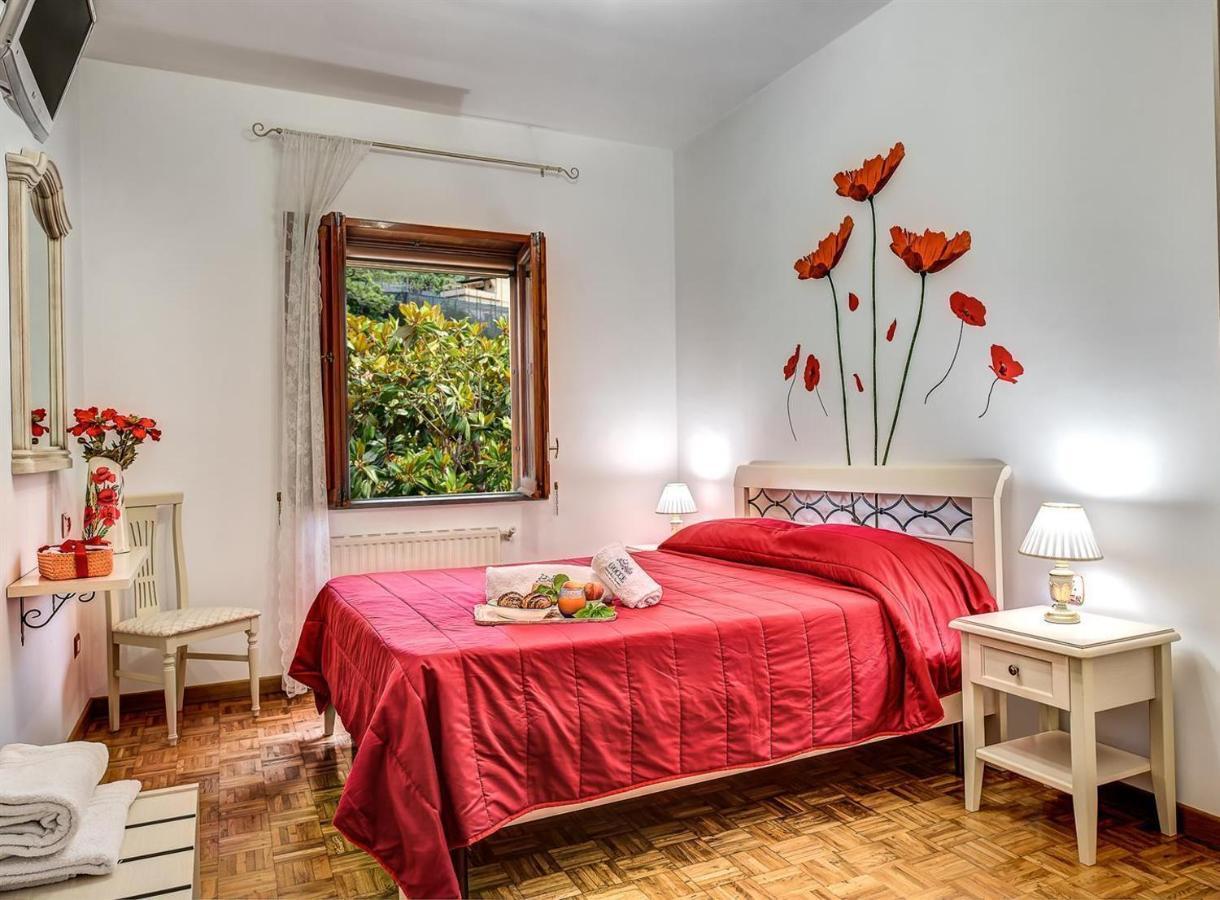 Villa Dei Fiori - Exclusive Villa With Garden In Sorrento Coast Вико-Экуенсе Экстерьер фото