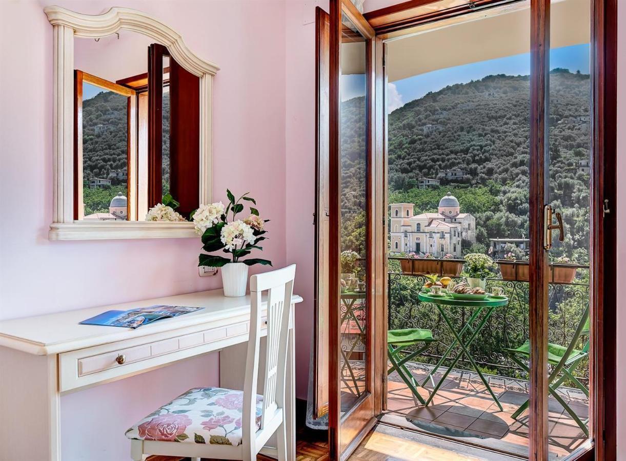 Villa Dei Fiori - Exclusive Villa With Garden In Sorrento Coast Вико-Экуенсе Экстерьер фото
