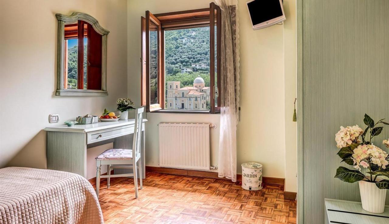 Villa Dei Fiori - Exclusive Villa With Garden In Sorrento Coast Вико-Экуенсе Экстерьер фото
