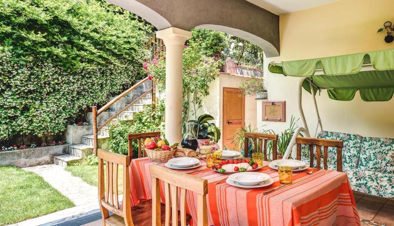Villa Dei Fiori - Exclusive Villa With Garden In Sorrento Coast Вико-Экуенсе Экстерьер фото